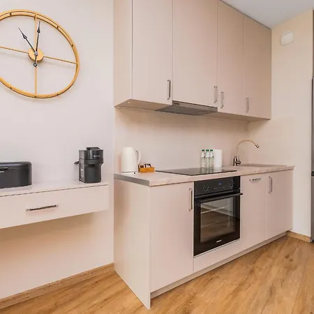 Horizon 29 By Grand Danzica